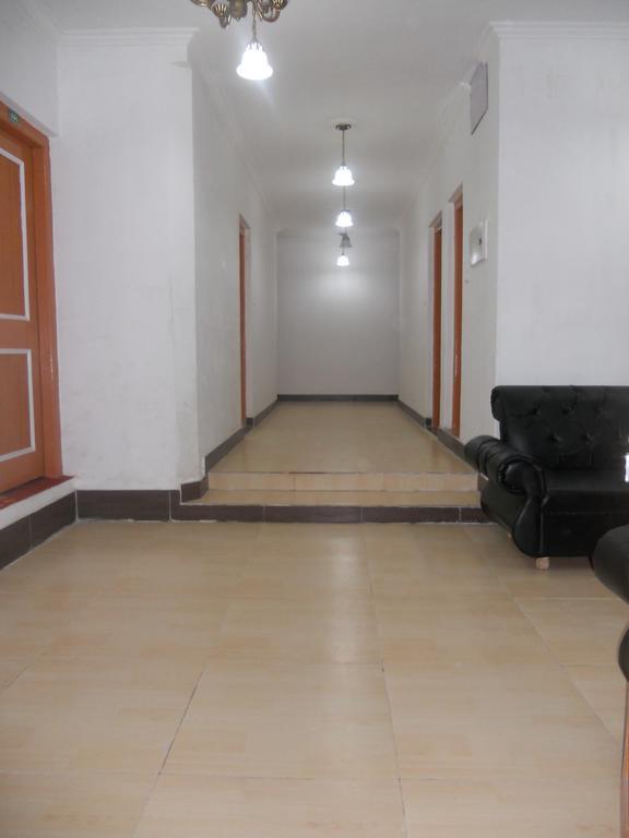 Hotel Royale Jannat Srīnagar Zewnętrze zdjęcie